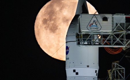 NASA had 3 years to fix fuel leaks on its Artemis moon rocket. Why are they still happening?