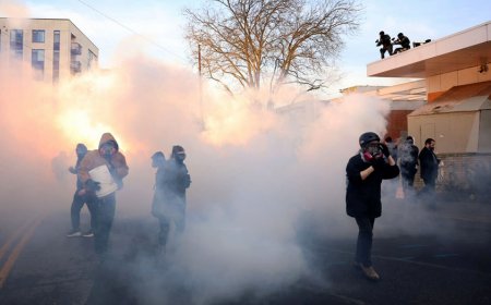 Judge rules federal agents must limit tear gas at protests near Portland ICE building