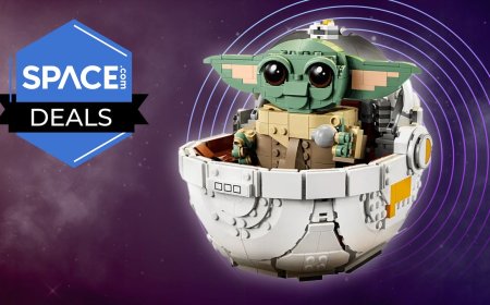 With the Mandalorian and Grogu movie arriving in our galaxy soon, start building the excitement with this fantastic Lego set