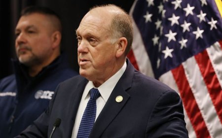 Border czar Tom Homan calls anti-ICE roadblocks in Minneapolis a 'joke' after police chief disbands them