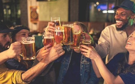 Gen Z rejects trendy nightlife, flocks to their own 'Cheers' for cheap drinks and real connection