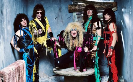 Dee Snider quits Twisted Sister over health issues, forcing band to cancel anniversary shows