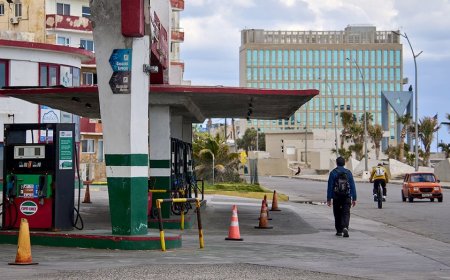 Nicaragua blocks pathway used by Cuban migrants to reach the US