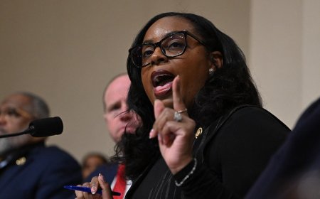 Democratic congresswoman sparks online outrage over 'deranged' question to ICE director about 'going to hell'