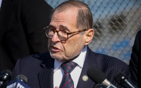 Nadler mocked after appearing to doze off during Bondi hearing opening statements