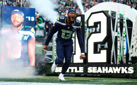 Seahawks star delivers 2-word message to critics in wild Super Bowl parade speech
