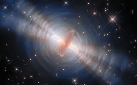 Stunning Hubble Images Reveal the Cosmic Secrets of a Dying Star