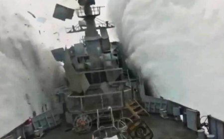 Dutch Navy Warship Shoots Down Attack Drones off the UK Coast