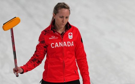 Canadian Olympic curler called for same violation that ignited controversy on men's side
