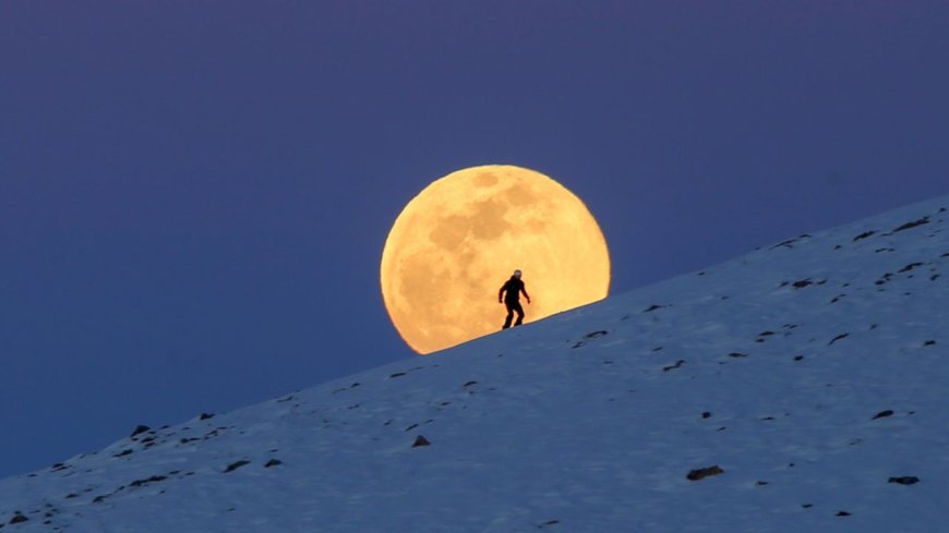 See the full 'Snow Moon' chill in the eastern sky at sunset tonight