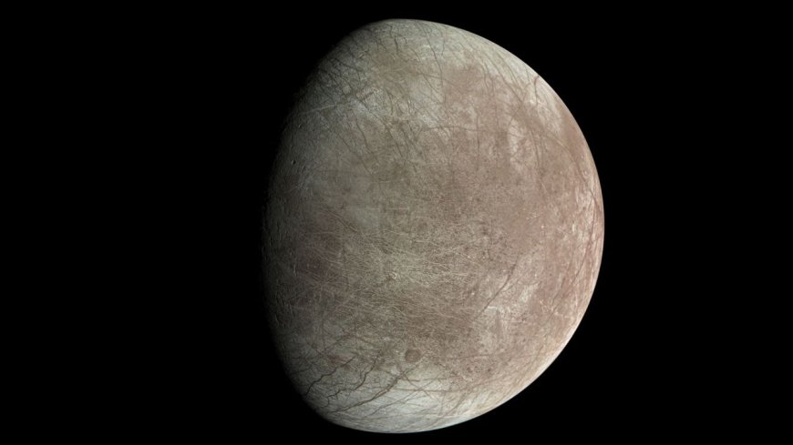 Jupiter's moon Europa has an ice shell about 18 miles thick — and that could be bad news for alien life