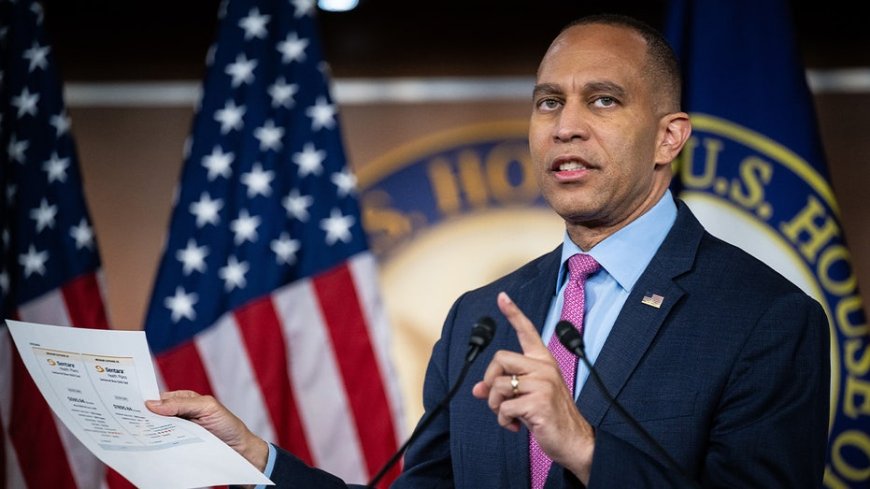GOP senator jabs Jeffries as 'butt hurt' over Trump-Schumer deal