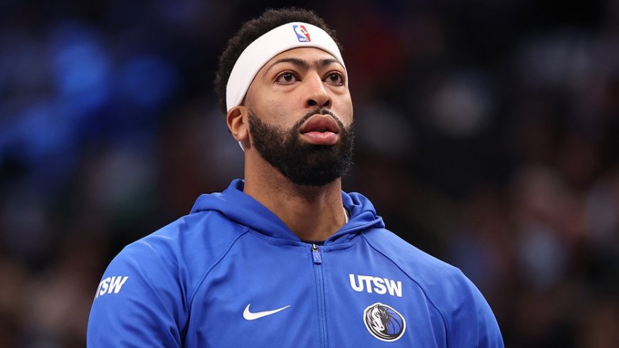 Mavericks send Anthony Davis to Wizards in eight-player trade: report