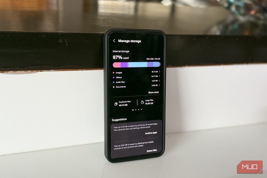 I found 20 GB of deleted files hiding in these 3 Android apps