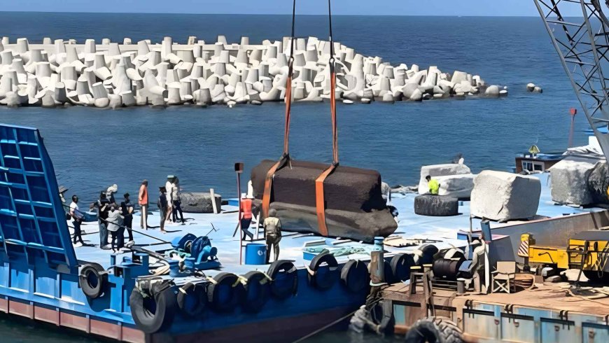 Archaeologists are lifting 70- to 80-ton stones from the legendary Lighthouse of Alexandria, and the most intriguing part is that some pieces appear to be part of a long-lost monumental doorway