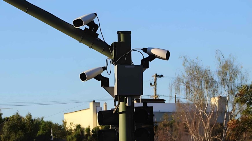 After decades of uncontrolled data collection, Washington is limiting the use of traffic cameras in 2026 with a law that could forever change the way cars are tracked in the United States (and what they know about you without you realizing it)