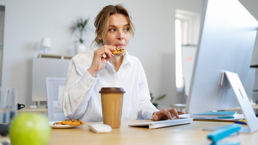 Dementia risk may rise with a common afternoon snack mistake, experts warn