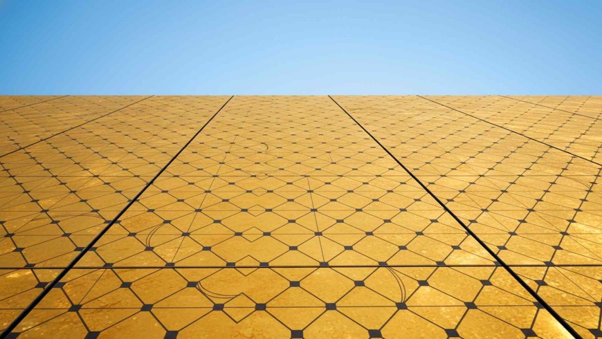 It’s the crown jewel of solar energy — Experts put gold on solar panel… and something strange happens
