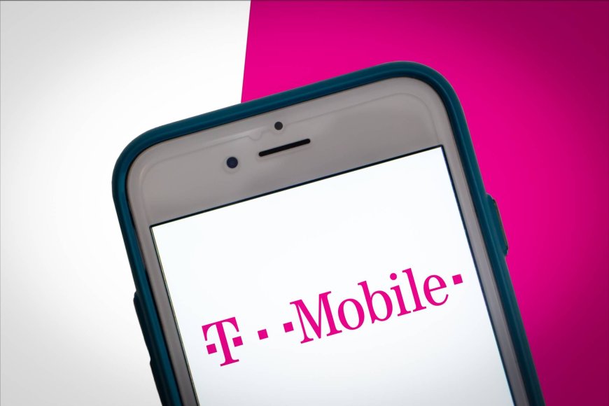T-Mobile's futuristic new translation feature is a game-changer