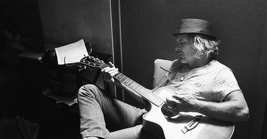 Nashville Hall of Famer Jeffrey Steele Sounds Off on Music Industry Embracing Springsteen and Bad Bunny While Censoring Charlie Kirk Lyric in His New Song ‘A Voice’