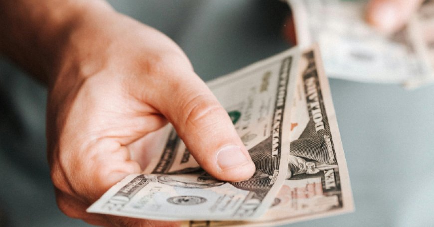 White House: Real Wages Grew by $1,400 Across Private Sector in Trump's First Year