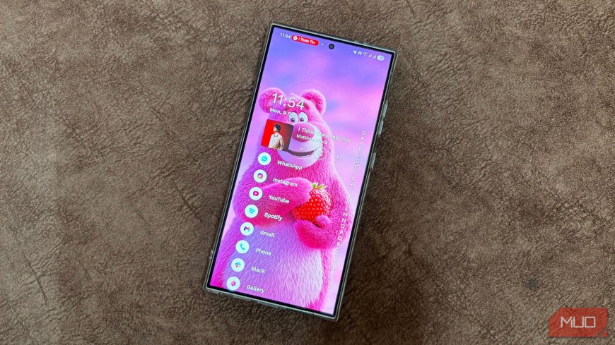 I replaced my home screen with this minimal list and my battery life doubled