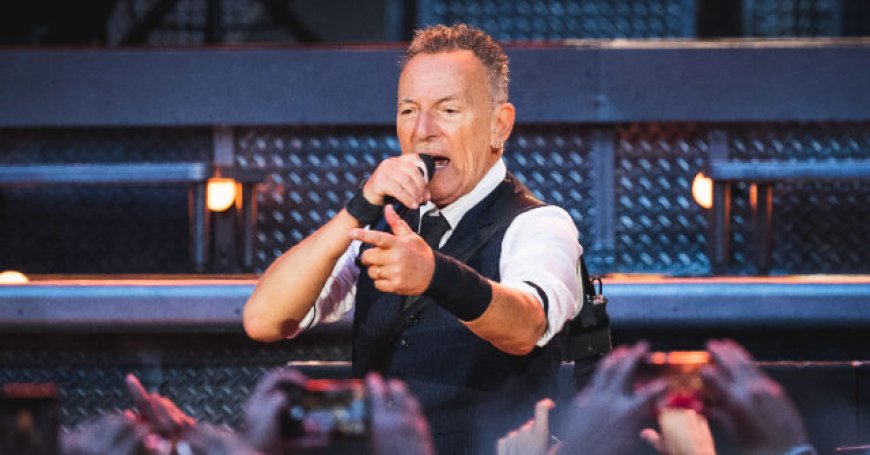 Bruce Springsteen Calls Trump 'Wannabe King' While Announcing His U.S. Tour ' In Defense of America'