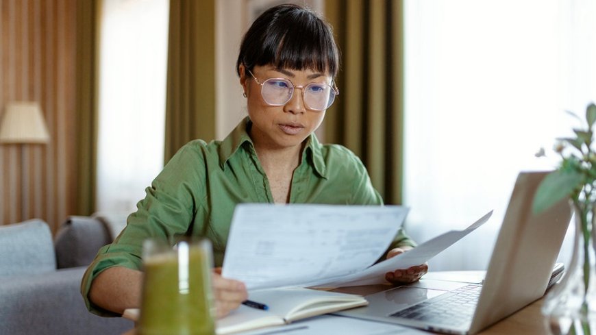 Tax season scams 2026: Fake IRS messages stealing identities