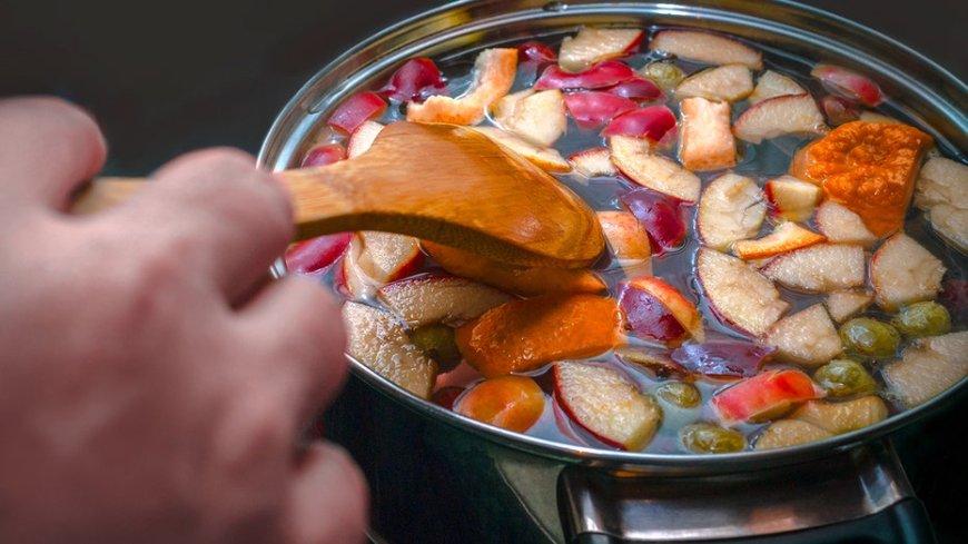 Viral boiled apple tea craze promises better digestion, glowing skin; experts urge caution