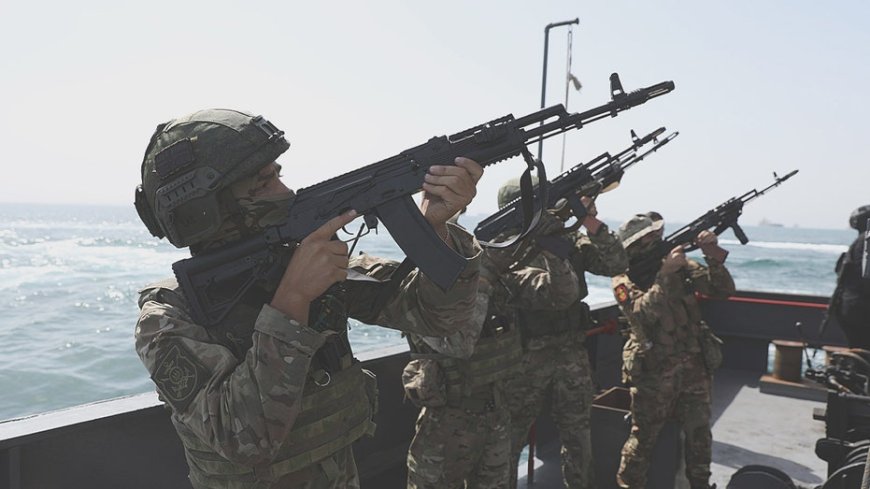 Iran covertly repositions strike drones amid Russia drills in Strait of Hormuz, expert says