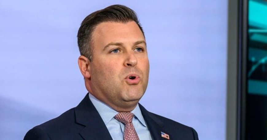 GOP Rep. Mackenzie: Need ID on ICE Agents, Could Be a Badge Number Instead of a Name