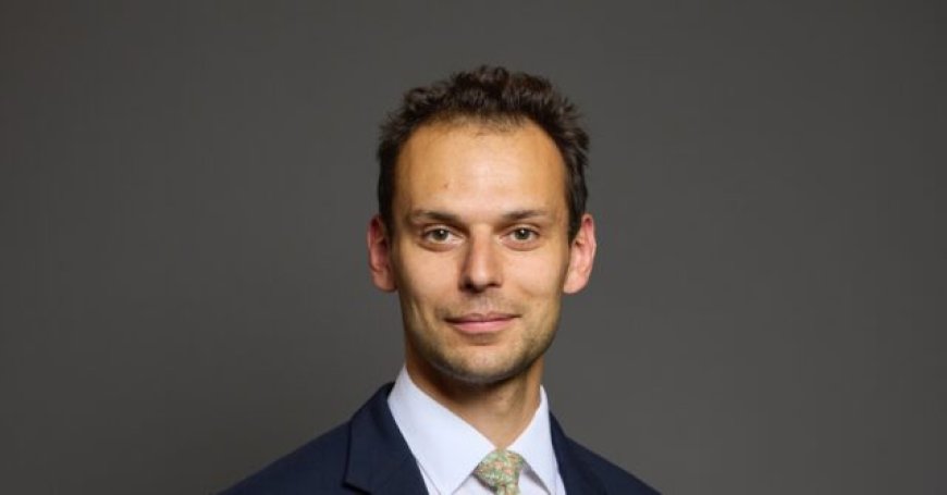 Anti-Breitbart Censorship Chief Reported Journalists to British Intelligence over False Russian Collusion Accusations: Reports