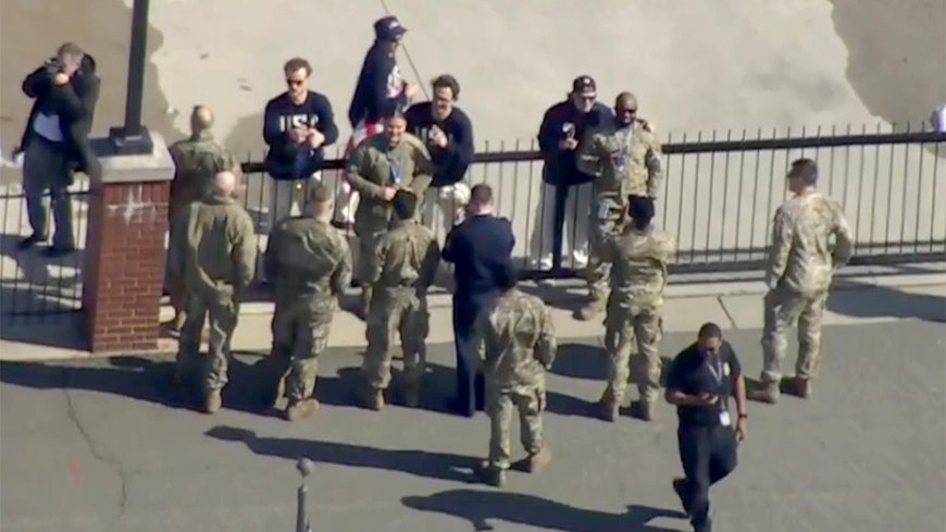 US men's hockey stars share gold medal moment with military members before White House visit