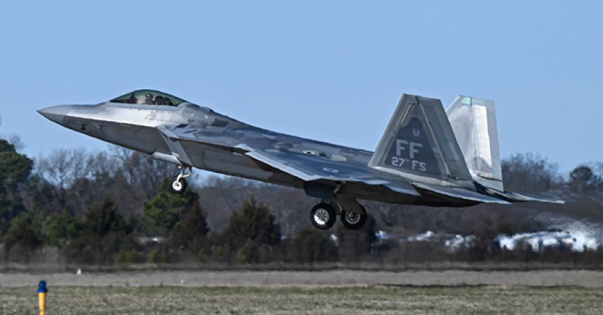 U.S. Deploys Stealth F‑22s to Israel as Iran Strike Window Narrows amid Historic Buildup