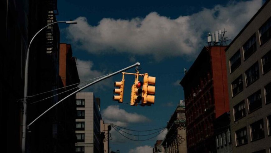 Red lights weren’t enough — Now drivers must stop for a fourth signal or face $500 fines in March