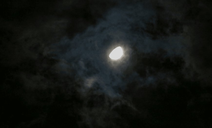 Tonight’s Sky: The Moon Illuminates the Celestial Bull in a Stunning Display!