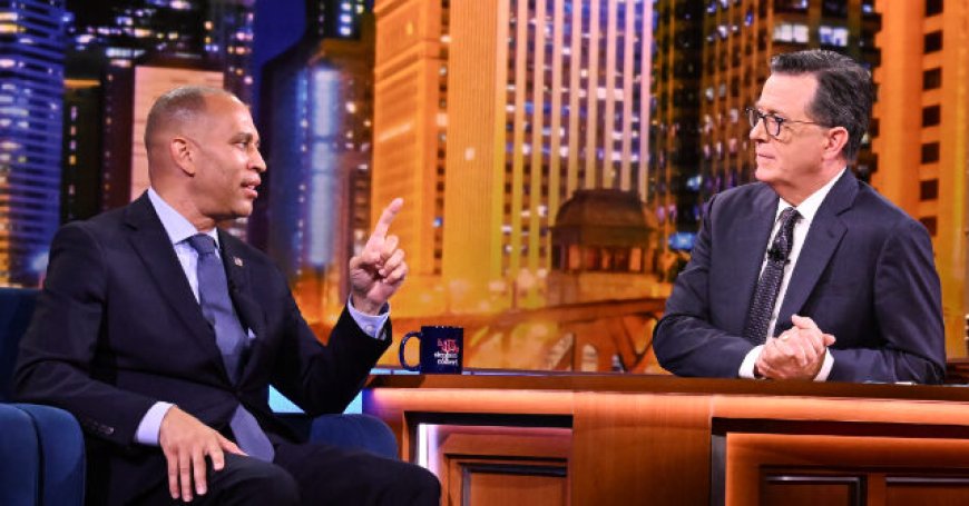 Stephen Colbert Mocks Hakeem Jeffries for 'Silent Defiance' of Trump During SOTU: 'Doing Jack Squat'