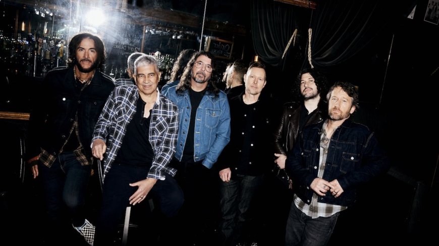 "This is what it felt like 30 years ago!" Watch Foo Fighters perform unreleased new song Of All People at intimate London show