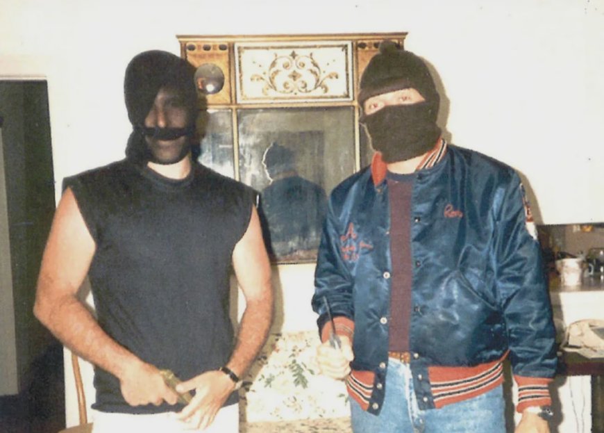 Epstein Files: Trump’s DoJ Probed Epstein ‘MURDER’ in 2020—But Told the World ‘Suicide’