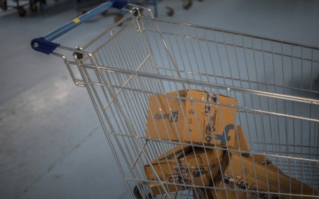 Flipkart moves its headquarters back to India ahead of IPO