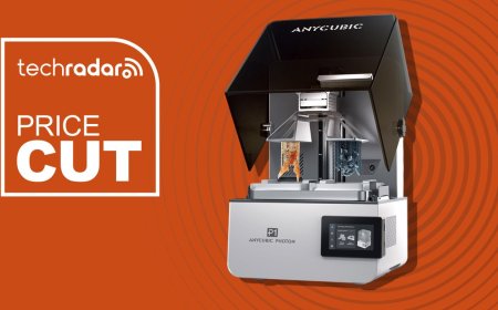 Anycubic's accurate dual-color resin 3D printer is perfect for model-making - but I like the $250 saving best of all