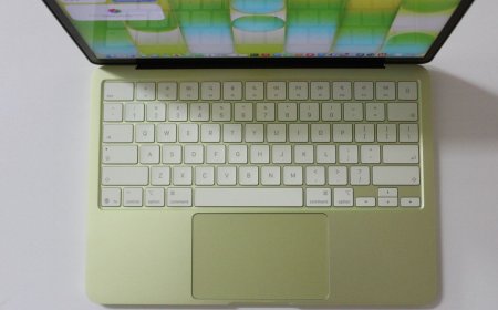 Apple MacBook Neo Review: Delicious, Low-Hanging Fruit