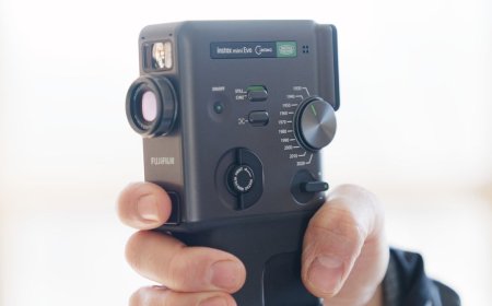 Fujifilm Instax Evo Cinema Review: Retro Video Fun