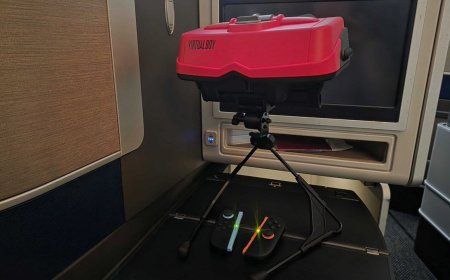 I took the Virtual Boy on an 11hr flight — the best part was telling the flight attendant how terrible it is