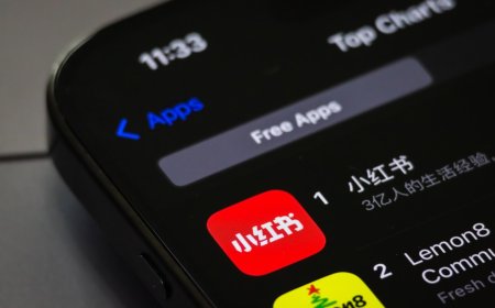 Apple drops commission rates in China without a fuss