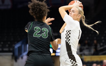 Missouri State recruit helps Lee’s Summit West knock off  Kickapoo in Class 6 quarterfinals