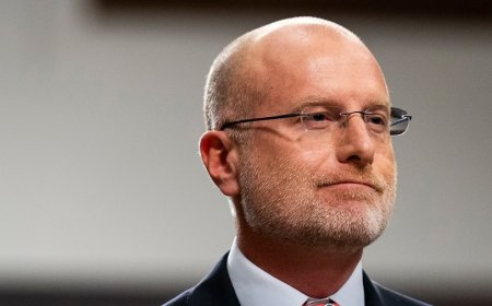 FCC chair threatens networks' licenses after Trump complains about Iran coverage