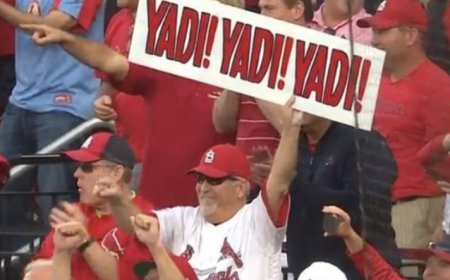 Springfield Cardinals to celebrate Marty Prather with 'Sign Man' bobbleheads in June