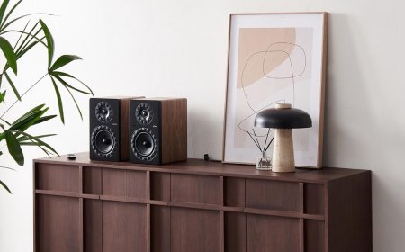 These small and stylish wireless stereo speakers pack in Hi-Res connectivity, turntable phono support, HDMI, aptX and more — and all at a seriously tempting price
