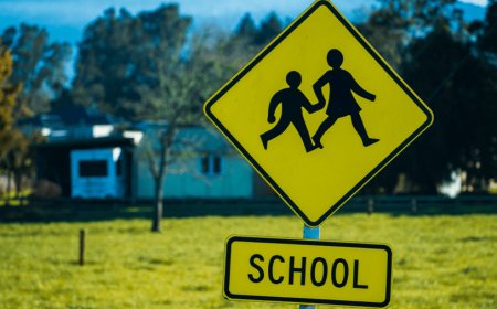 Proposed fine could cost you $60 in Kansas for distracted driving